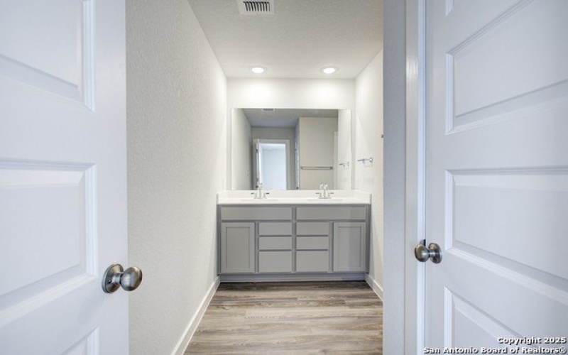 4747 Sahara Vlys, San Antonio, TX 78222, 4 Bedrooms Bedrooms, ,3 BathroomsBathrooms,Residential,For Sale,4747 Sahara Vlys,1837911