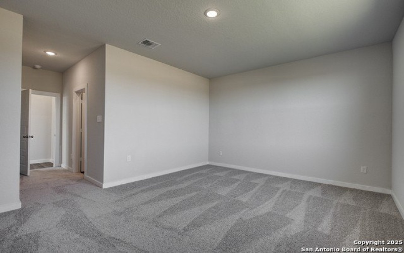9958 Forestier Grn, San Antonio, TX 78221, 4 Habitaciones Habitaciones , ,2 BañosBaños,Residential,En Venta,9958 Forestier Grn,1837912