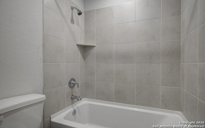 9958 Forestier Grn, San Antonio, TX 78221, 4 Habitaciones Habitaciones , ,2 BañosBaños,Residential,En Venta,9958 Forestier Grn,1837912