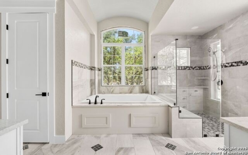 120 MYSTIC SHORES BLVD, Spring Branch, TX 78070, 4 Bedrooms Bedrooms, ,5 BathroomsBathrooms,Residential,For Sale,120 MYSTIC SHORES BLVD,1838680