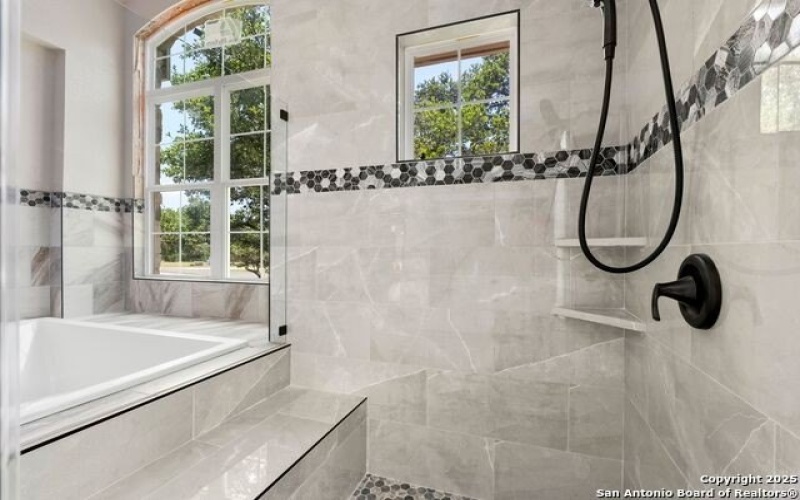 120 MYSTIC SHORES BLVD, Spring Branch, TX 78070, 4 Bedrooms Bedrooms, ,5 BathroomsBathrooms,Residential,For Sale,120 MYSTIC SHORES BLVD,1838680