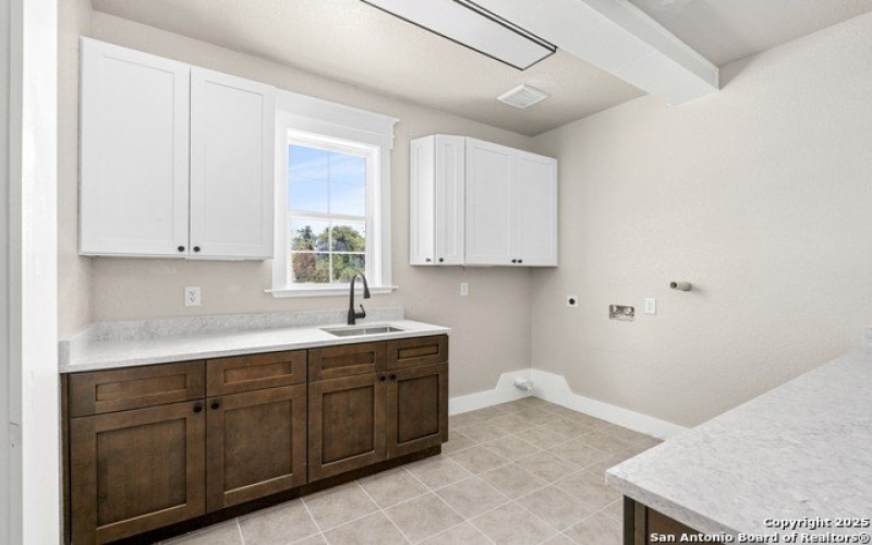 120 MYSTIC SHORES BLVD, Spring Branch, TX 78070, 4 Bedrooms Bedrooms, ,5 BathroomsBathrooms,Residential,For Sale,120 MYSTIC SHORES BLVD,1838680