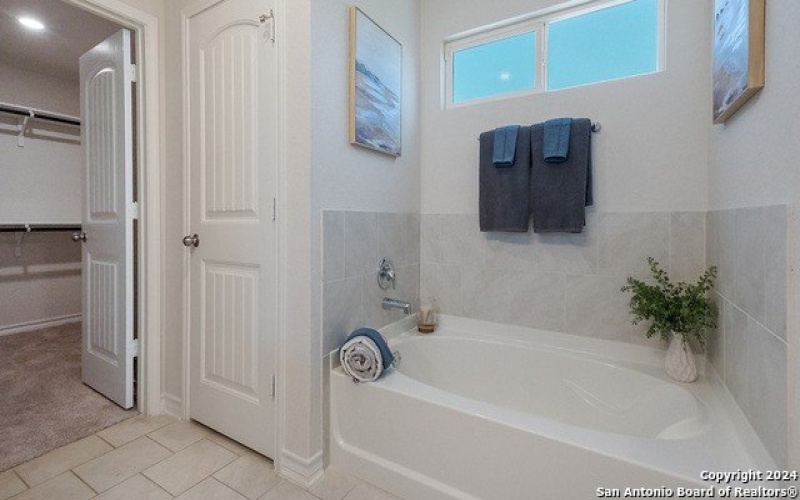 146 Crowned Crane, San Antonio, TX 78253, 5 Habitaciones Habitaciones , ,2 BañosBaños,Residential,En Venta,146 Crowned Crane,1839010