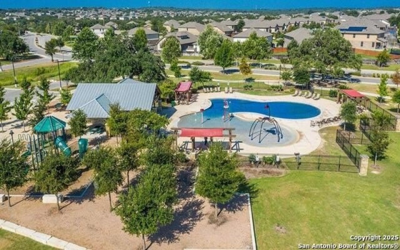 146 Crowned Crane, San Antonio, TX 78253, 5 Habitaciones Habitaciones , ,2 BañosBaños,Residential,En Venta,146 Crowned Crane,1839010