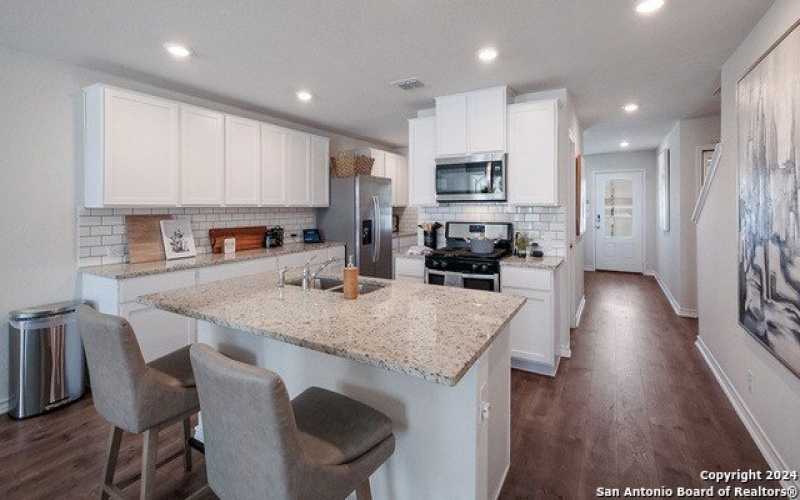 146 Crowned Crane, San Antonio, TX 78253, 5 Habitaciones Habitaciones , ,2 BañosBaños,Residential,En Venta,146 Crowned Crane,1839010