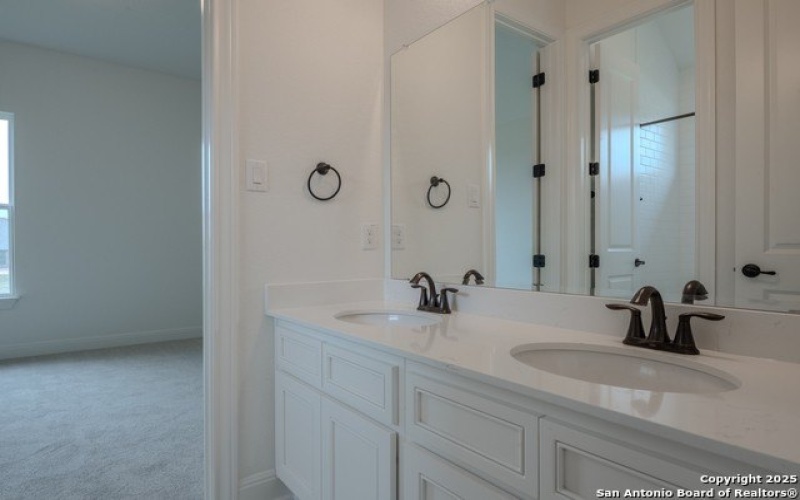 10868 Chestnut Warbler, New Braunfels, TX 78132, 3 Bedrooms Bedrooms, ,2 BathroomsBathrooms,Residential,For Sale,10868 Chestnut Warbler,1833403