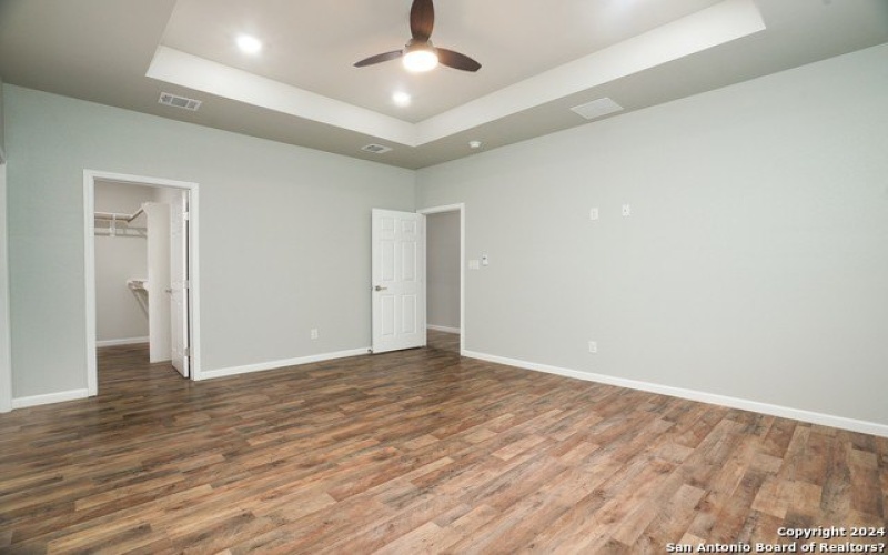 3723 Commercial Ave, San Antonio, TX 78221, 4 Habitaciones Habitaciones , ,2 BañosBaños,Residential,En Venta,3723 Commercial Ave,1833696