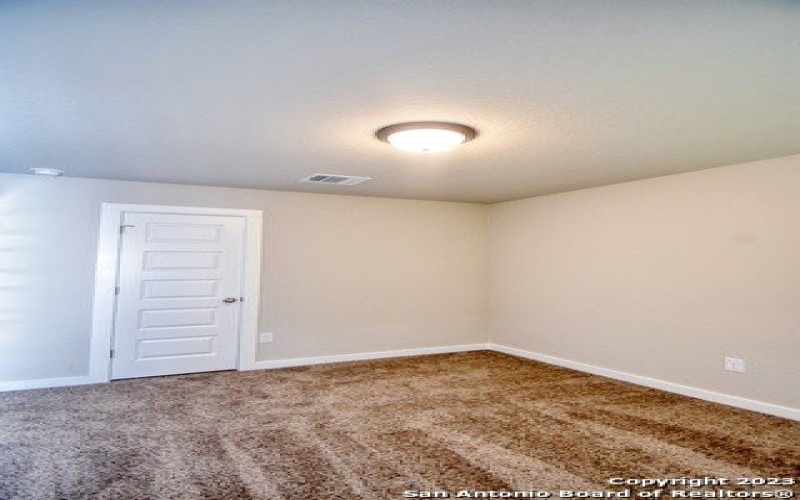 8322 Via Verona, San Antonio, TX 78227, ,8 BañosBaños,Residential Multi Family,En Venta,8322 Via Verona,1833869