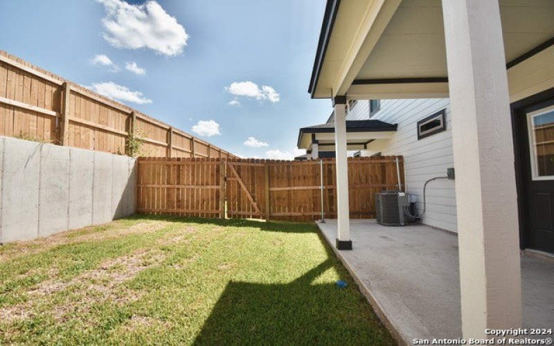 8322 Via Verona, San Antonio, TX 78227, ,8 BañosBaños,Residential Multi Family,En Venta,8322 Via Verona,1833869