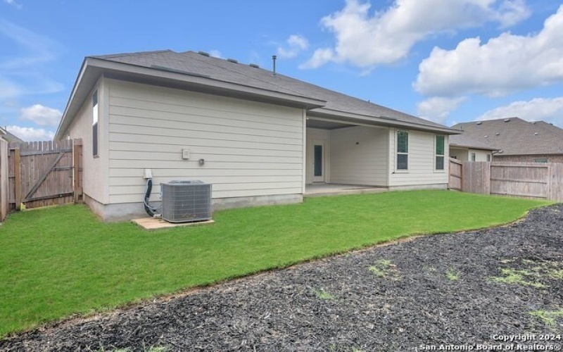 2223 Meadow Way, New Braunfels, TX 78132, 4 Bedrooms Bedrooms, ,3 BathroomsBathrooms,Residential,For Sale,2223 Meadow Way,1834117