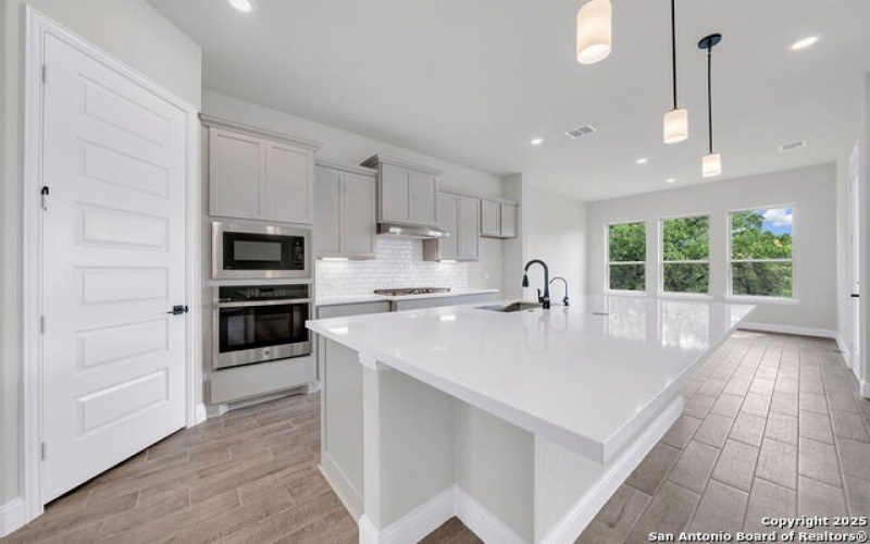 29404 Kearney Ridge, Fair Oaks Ranch, TX 78015, 4 Bedrooms Bedrooms, ,5 BathroomsBathrooms,Residential,For Sale,29404 Kearney Ridge,1834537