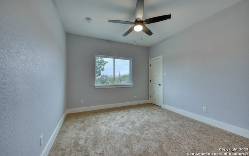 1659 N Center Street, San Antonio, TX 78202, 3 Habitaciones Habitaciones , ,2 BañosBaños,Residential,En Venta,1659 N Center Street,1835647