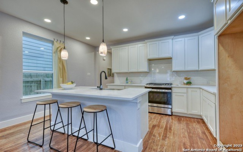 1659 N Center Street, San Antonio, TX 78202, 3 Habitaciones Habitaciones , ,2 BañosBaños,Residential,En Venta,1659 N Center Street,1835647