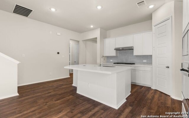 2516 Oxford Ridge, San Antonio, TX 78245, 4 Bedrooms Bedrooms, ,3 BathroomsBathrooms,Residential,For Sale,2516 Oxford Ridge,1835789