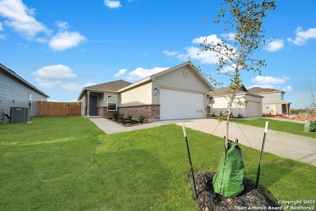 523 Roquefort St, New Braunfels, TX 78130, 3 Habitaciones Habitaciones , ,2 BañosBaños,Residential,En Venta,523 Roquefort St,1835989