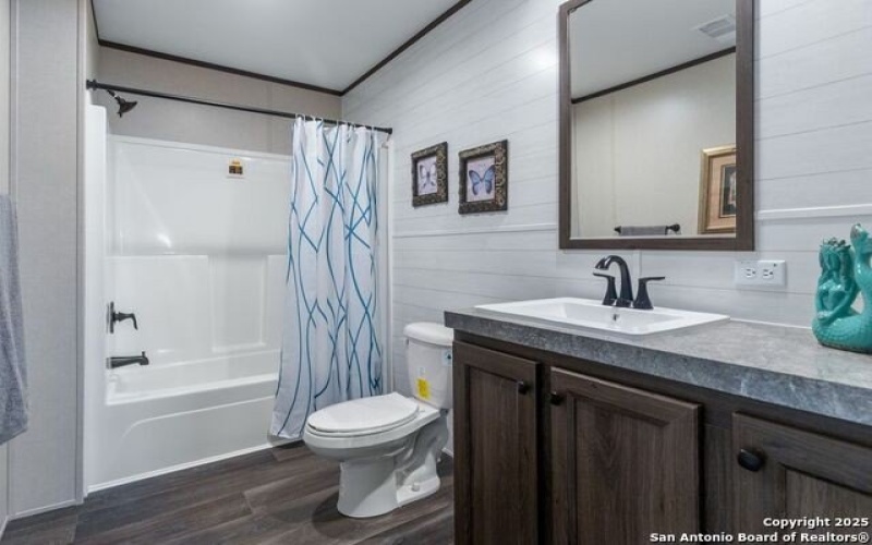 4917 Bronco Way, San Marcos, TX 78666, 5 Bedrooms Bedrooms, ,3 BathroomsBathrooms,Residential,For Sale,4917 Bronco Way,1836383