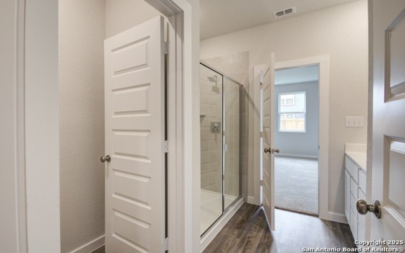 5702 Agate Circle, San Antonio, TX 78222, 4 Habitaciones Habitaciones , ,2 BañosBaños,Residential,En Venta,5702 Agate Circle,1836637