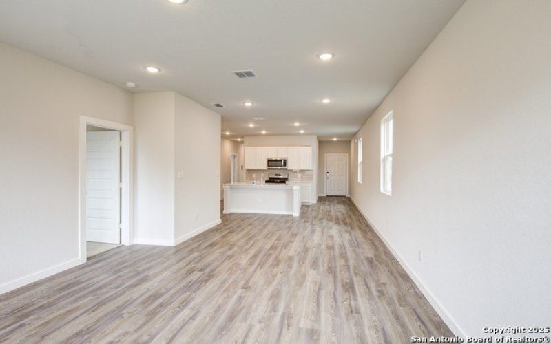 5702 Agate Circle, San Antonio, TX 78222, 4 Habitaciones Habitaciones , ,2 BañosBaños,Residential,En Venta,5702 Agate Circle,1836637