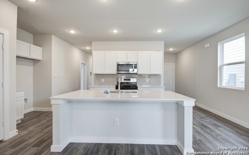 5702 Agate Circle, San Antonio, TX 78222, 4 Habitaciones Habitaciones , ,2 BañosBaños,Residential,En Venta,5702 Agate Circle,1836637