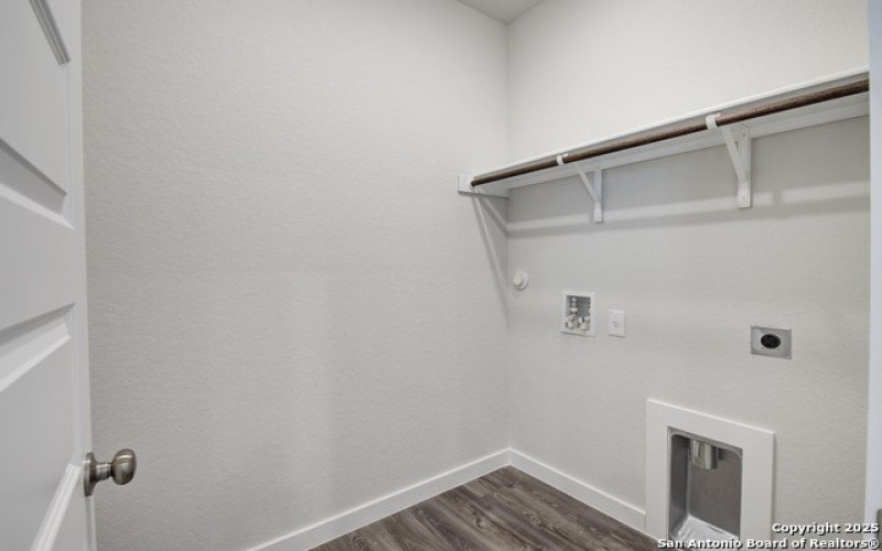 5702 Agate Circle, San Antonio, TX 78222, 4 Habitaciones Habitaciones , ,2 BañosBaños,Residential,En Venta,5702 Agate Circle,1836637