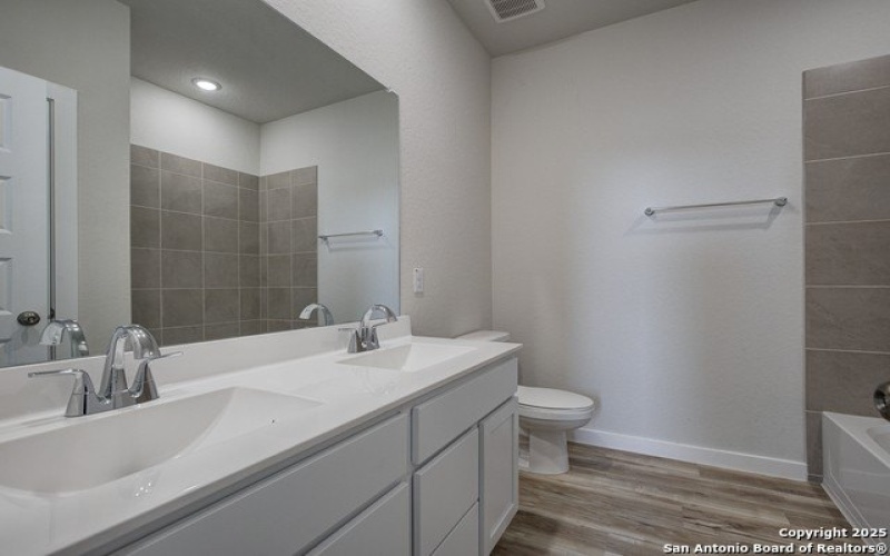 5711 Quartz Terrace, San Antonio, TX 78222, 4 Bedrooms Bedrooms, ,2 BathroomsBathrooms,Residential,For Sale,5711 Quartz Terrace,1836640