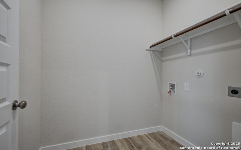 5711 Quartz Terrace, San Antonio, TX 78222, 4 Bedrooms Bedrooms, ,2 BathroomsBathrooms,Residential,For Sale,5711 Quartz Terrace,1836640