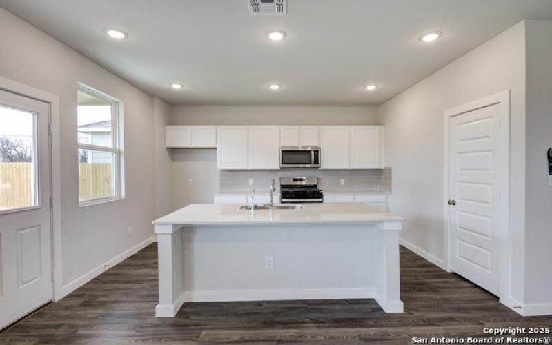5706 Agate Circle, San Antonio, TX 78222, 3 Bedrooms Bedrooms, ,2 BathroomsBathrooms,Residential,For Sale,5706 Agate Circle,1836644