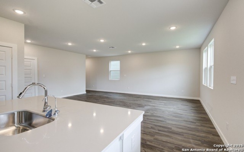 5706 Agate Circle, San Antonio, TX 78222, 3 Bedrooms Bedrooms, ,2 BathroomsBathrooms,Residential,For Sale,5706 Agate Circle,1836644