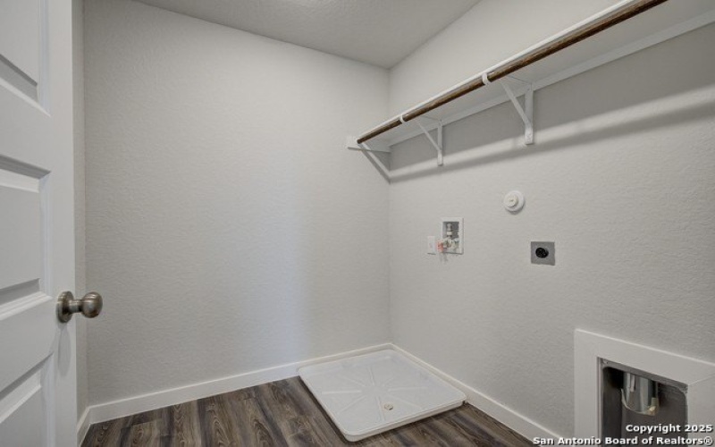 5703 Quartz Terrace, San Antonio, TX 78222, 3 Habitaciones Habitaciones , ,2 BañosBaños,Residential,En Venta,5703 Quartz Terrace,1836646