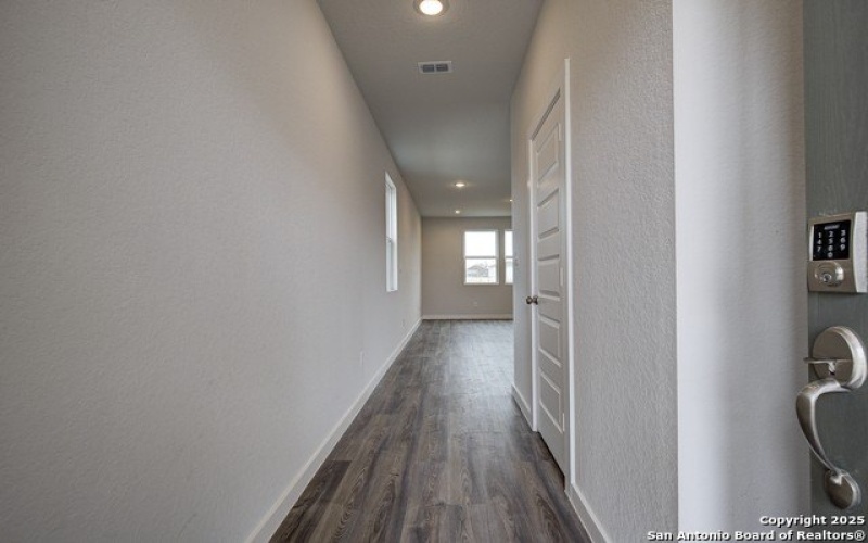 5703 Quartz Terrace, San Antonio, TX 78222, 3 Habitaciones Habitaciones , ,2 BañosBaños,Residential,En Venta,5703 Quartz Terrace,1836646