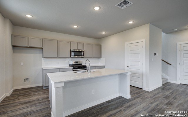 5703 Quartz Terrace, San Antonio, TX 78222, 3 Habitaciones Habitaciones , ,2 BañosBaños,Residential,En Venta,5703 Quartz Terrace,1836646