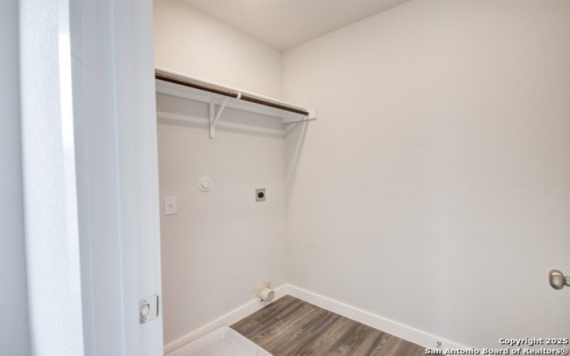 5710 Agate Circle, San Antonio, TX 78222, 4 Habitaciones Habitaciones , ,2 BañosBaños,Residential,En Venta,5710 Agate Circle,1836648
