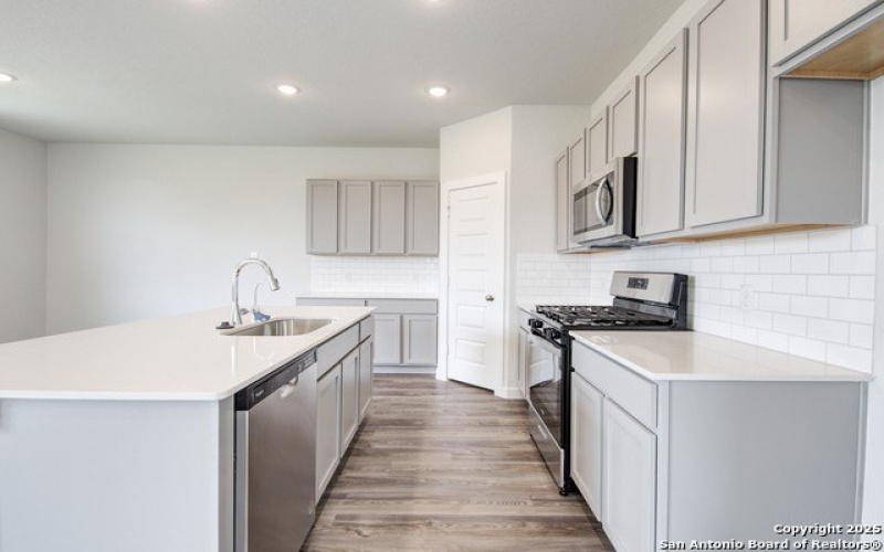 5710 Agate Circle, San Antonio, TX 78222, 4 Habitaciones Habitaciones , ,2 BañosBaños,Residential,En Venta,5710 Agate Circle,1836648
