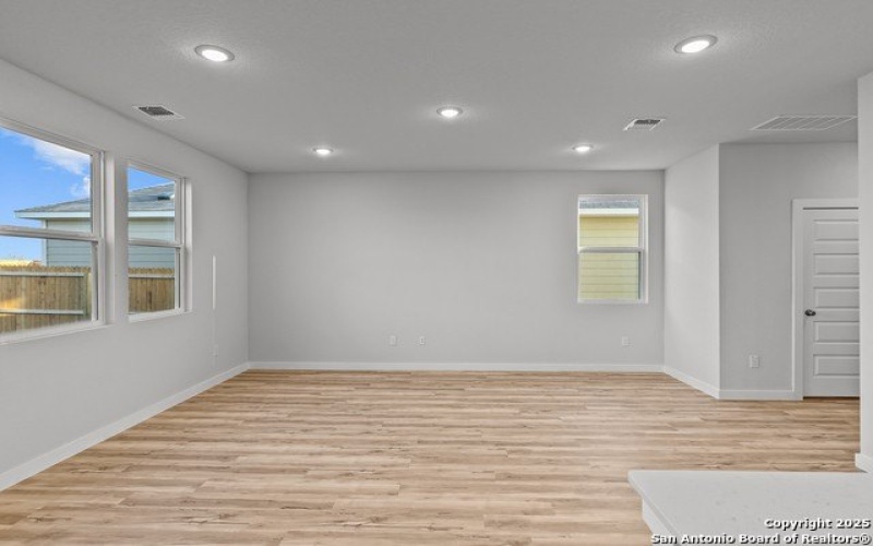 9946 Forestier Green, San Antonio, TX 78221, 4 Habitaciones Habitaciones , ,2 BañosBaños,Residential,En Venta,9946 Forestier Green,1836679