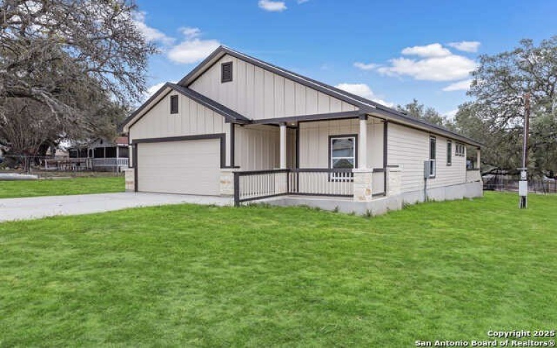 22910 Skila Dr, Elmendorf, TX 78112, 3 Bedrooms Bedrooms, ,2 BathroomsBathrooms,Residential,For Sale,22910 Skila Dr,1844733