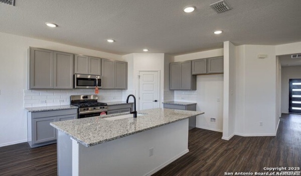 3448 Meteor Night, Converse, TX 78109, 3 Bedrooms Bedrooms, ,2 BathroomsBathrooms,Residential,For Sale,3448 Meteor Night,1844806