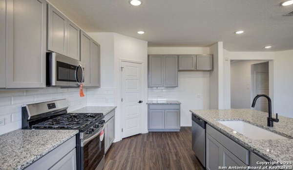 3448 Meteor Night, Converse, TX 78109, 3 Bedrooms Bedrooms, ,2 BathroomsBathrooms,Residential,For Sale,3448 Meteor Night,1844806
