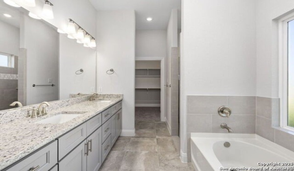 809 Lee Elsik, Seguin, TX 78155, 3 Bedrooms Bedrooms, ,2 BathroomsBathrooms,Residential,For Sale,809 Lee Elsik,1844869