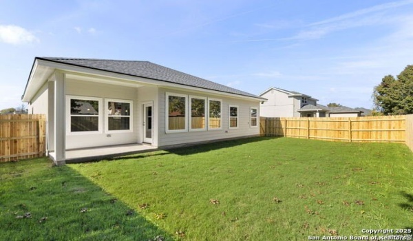 809 Lee Elsik, Seguin, TX 78155, 3 Bedrooms Bedrooms, ,2 BathroomsBathrooms,Residential,For Sale,809 Lee Elsik,1844869