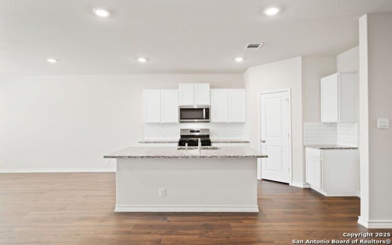 21214 Watercourse Way, San Antonio, TX 78266, 4 Habitaciones Habitaciones , ,3 BañosBaños,Residential Lease,En Alquiler,21214 Watercourse Way,1845106