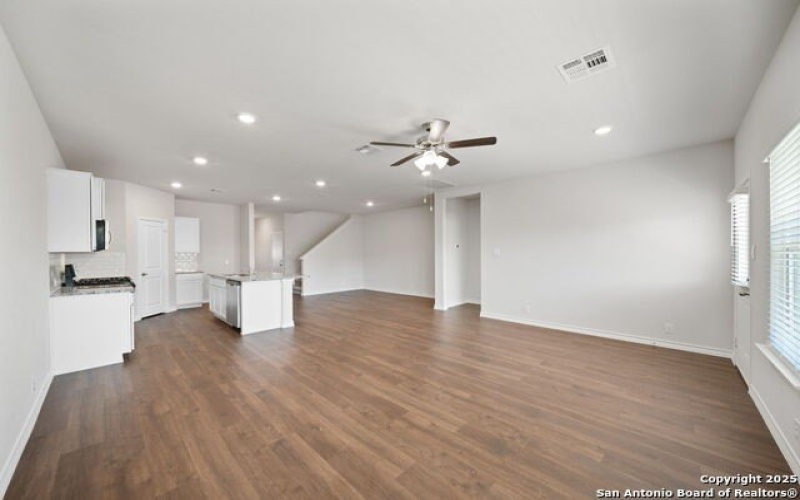 21214 Watercourse Way, San Antonio, TX 78266, 4 Habitaciones Habitaciones , ,3 BañosBaños,Residential Lease,En Alquiler,21214 Watercourse Way,1845106