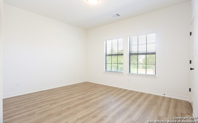 430 Montana, San Antonio, TX 78203, ,5 BañosBaños,Residential Multi Family,En Venta,430 Montana,1845676