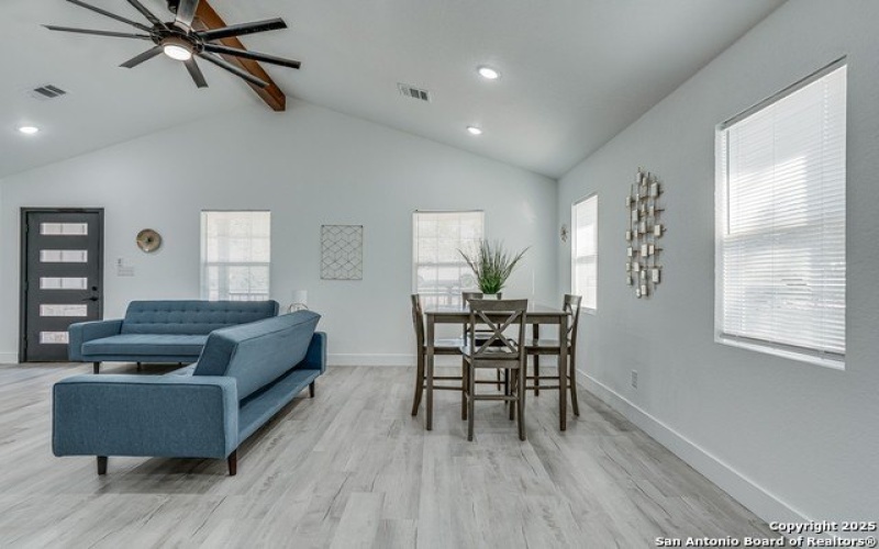 216 Granite Rd, Spring Branch, TX 78070, 3 Habitaciones Habitaciones , ,2 BañosBaños,Residential,En Venta,216 Granite Rd,1846084