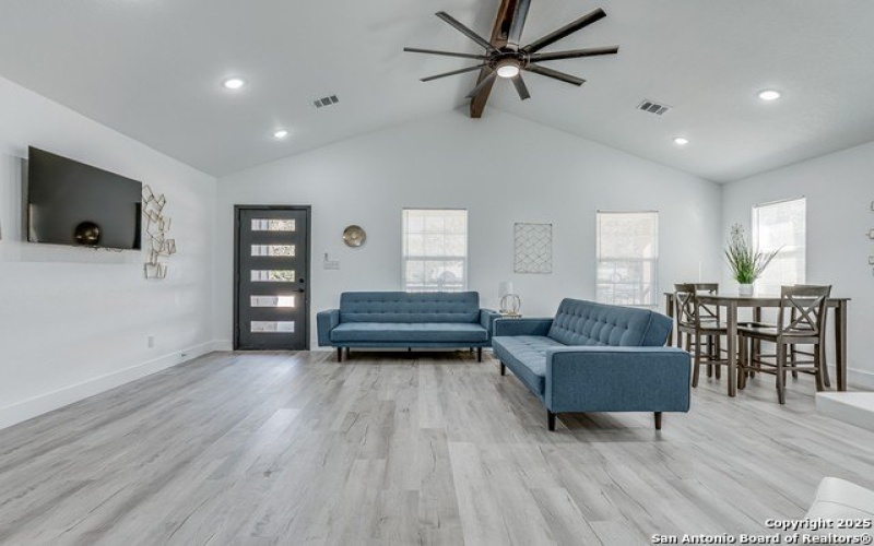 216 Granite Rd, Spring Branch, TX 78070, 3 Habitaciones Habitaciones , ,2 BañosBaños,Residential,En Venta,216 Granite Rd,1846084