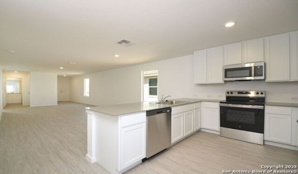 3743 Bates Place, San Antonio, TX 78211, 3 Bedrooms Bedrooms, ,2 BathroomsBathrooms,Residential Lease,For Rent,3743 Bates Place,1846198