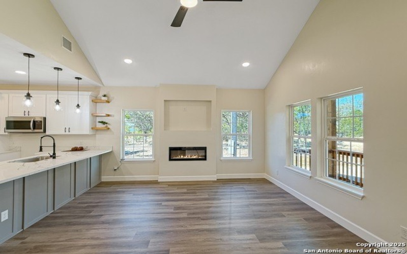 660 Skyline Dr, Bandera, TX 78003, 2 Bedrooms Bedrooms, ,2 BathroomsBathrooms,Residential,For Sale,660 Skyline Dr,1846227