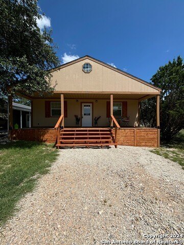 725 Pr 1510, Bandera, TX 78003, 3 Bedrooms Bedrooms, ,2 BathroomsBathrooms,Residential,For Sale,725 Pr 1510,1846431