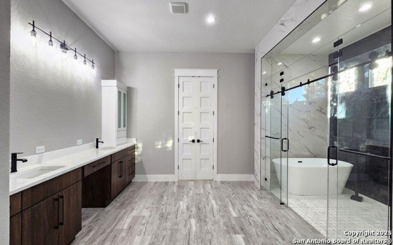 1501 Tramonto, New Braunfels, TX 78132, 4 Bedrooms Bedrooms, ,3 BathroomsBathrooms,Residential,For Sale,1501 Tramonto,1846978