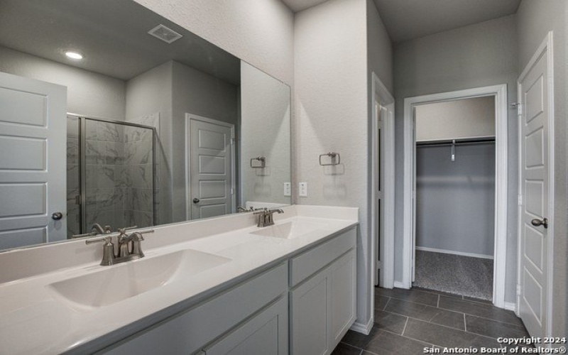 300 Ivy Roads, Seguin, TX 78155, 4 Habitaciones Habitaciones , ,3 BañosBaños,Residential,En Venta,300 Ivy Roads,1847593