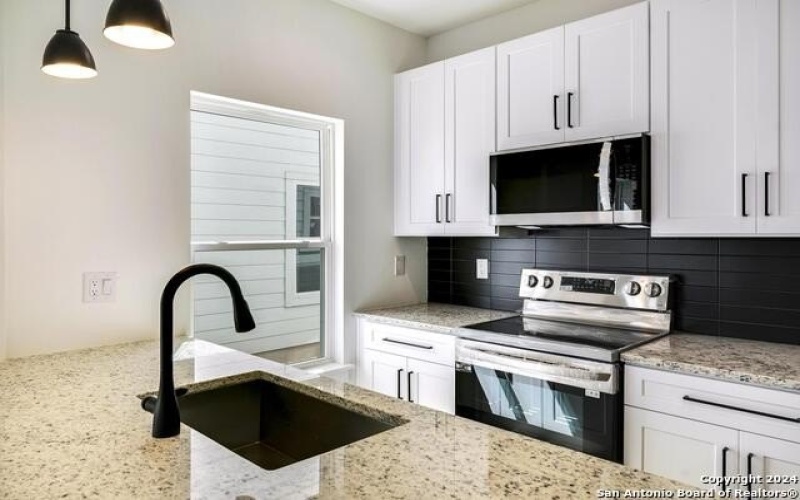 116 PENDLETON AVE, San Antonio, TX 78204-1813, 2 Habitaciones Habitaciones , ,2 BañosBaños,Residential Lease,En Alquiler,116 PENDLETON AVE,1847973